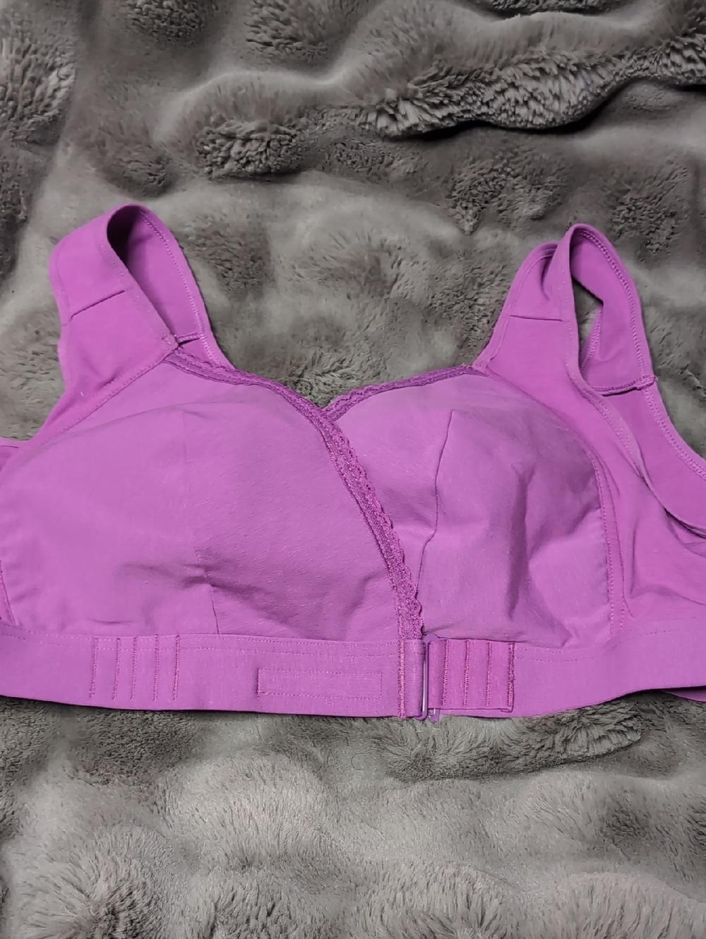 Easyblooming Front Close Lace-Edge Bra w Adjustable Straps